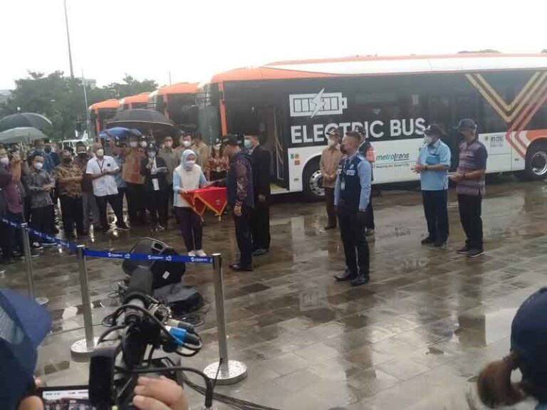 Hasil Studi ITDP: “Bus Listrik Tekan Biaya Subsidi Hingga 29 Persen”