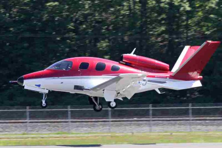 Cirrus Vision SF50 – Pesawat Jet Pribadi Bermesin Tunggal, Termurah Dipasaran!