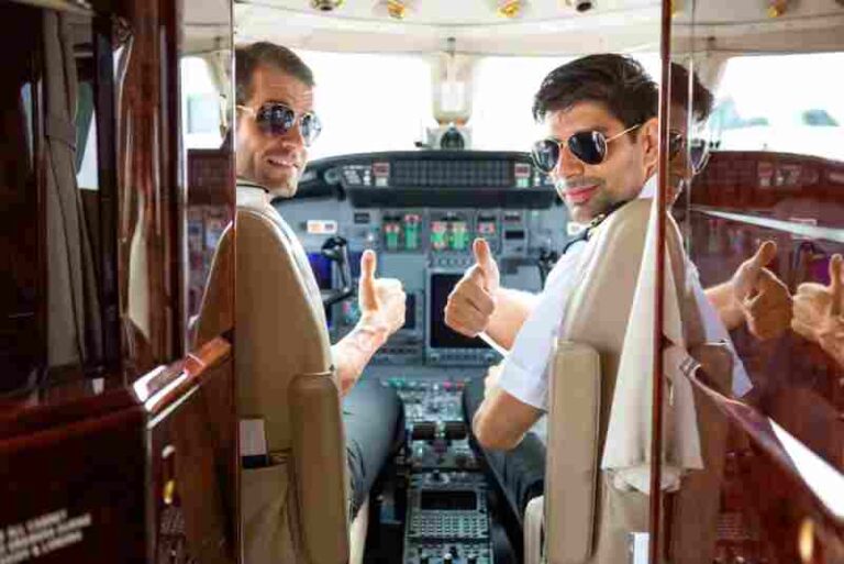Apakah Gaji Pilot Jet Pribadi Lebih Besar Dibanding Pilot Maskapai? Ini Jawabannya