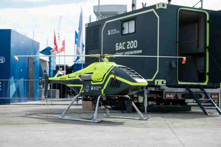 Rusia Tampilkan Drone Copter Kargo BAS-200, Punya Payload 50 Kg dan Terbang Hingga 80 Km Rusia Tampilkan Drone Copter Kargo BAS-200, Punya Payload 50 Kg dan Terbang Hingga 80 Km