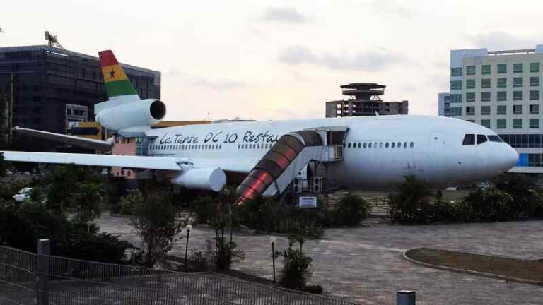“La Tante DC10 Restaurant” – Jejak Pesawat Trijet Legendaris yang Tinggal Kenangan