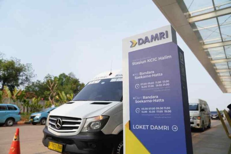 Damri Rute Bandara Soetta Lengkapi 4 Intermoda di Stasiun Kereta Cepat Whoosh Halim