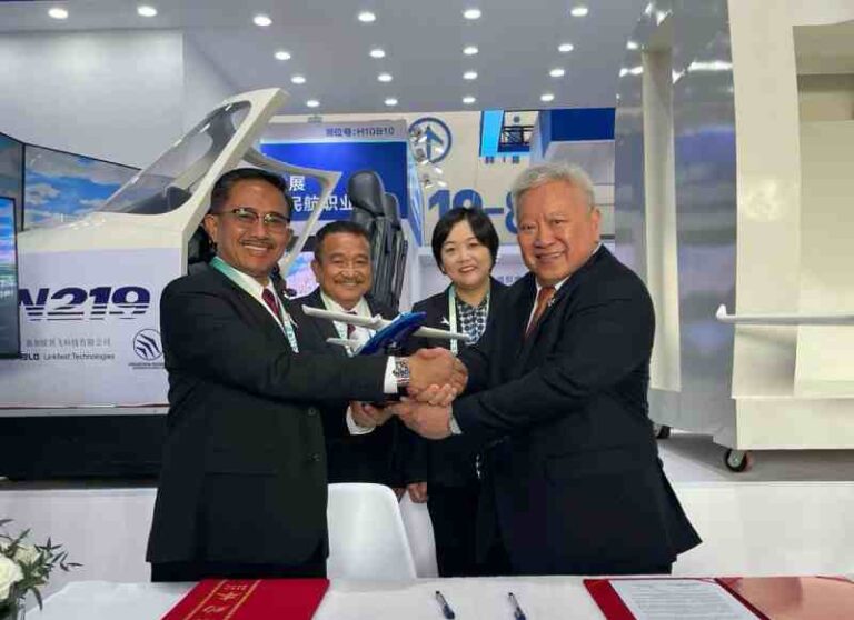 Masuk Pasar Cina, PT Dirgantara Indonesia dan Linkfield Technologies Kerja Sama Penjualan 25 Unit Pesawat N-219