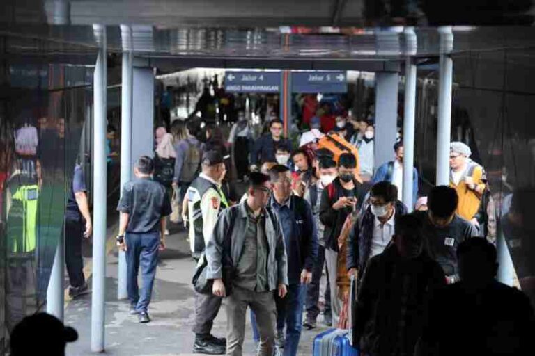 Libur Natal 2023 dan Tahun Baru 2024, PT KAI Daop 2 Bandung Layani 1.169.892 Pelanggan, Naik 15 Persen