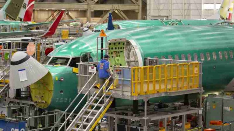 Gegara Ada ‘Lubang’ yang Tidak Dibor,  50 Unit Boeing 737 MAX Terpaksa Ditunda Pengirimannya