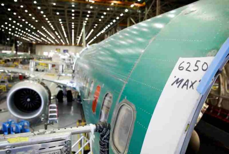 Audit FAA Temukan Mekanik Boeing 737 MAX Gunakan Kartu Hotel dan Sabun Cuci Piring Sebagai ‘Alat Darurat’