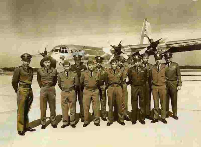 Hari ini, 64 Tahun Lalu, Indonesia Jadi Pengguna Pertama C-130B Hercules di Luar AS