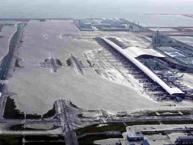 Sebelum Banjir di Bandara Dubai, Banjir di Bandara Internasional Kansai Ternyata Lebih Parah