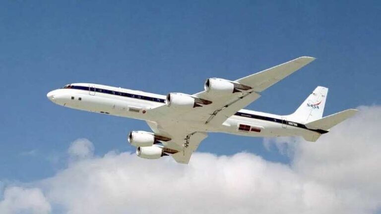 Setelah 37 Tahun, NASA Akhirnya Pensiunkan ‘Pesawat Eksperimen’ Douglas DC-8