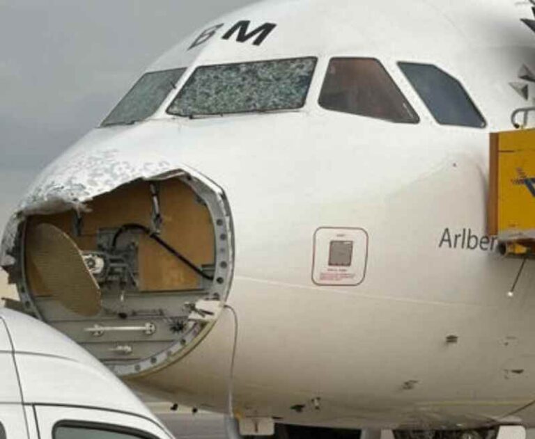Airbus A320 Austrian Airlines OS434 Rusak Parah Dihantam “Hailstorm”, Apakah itu?