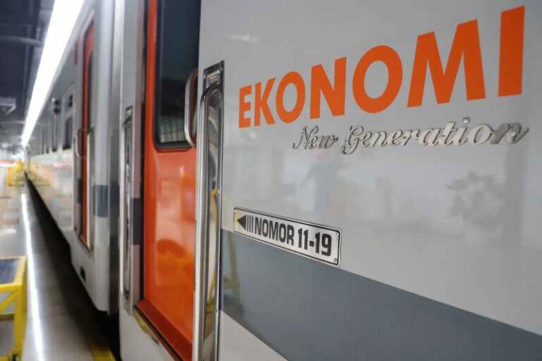 Mulai 25 Juli 2024, KA Jaka Tingkir Gunakan Kereta Ekonomi New Generation Versi Modifikasi