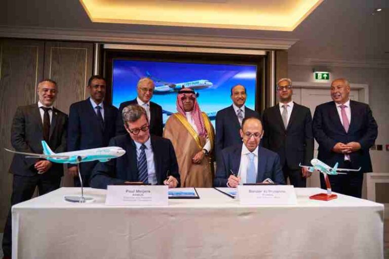 Flynas LCC Arab Saudi Borong 75 Unit Airbus A320neo dan 15 Unit A330-900