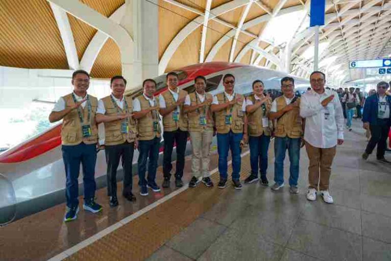 Dipuji Bos Kereta Api se-ASEAN, Dirut KCIC: Indonesia Piooner, Patut Berbangga dengan Whoosh