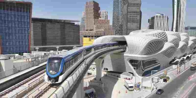 Raja Salman bin Abdulaziz Al Saud Resmikan Metro Riyadh, Enam Rute dengan Total 176 Km Telah Dibangun