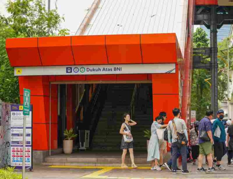 Minat “Beli” Stasiun LRT Jabodebek? Ternyata Segini Harganya