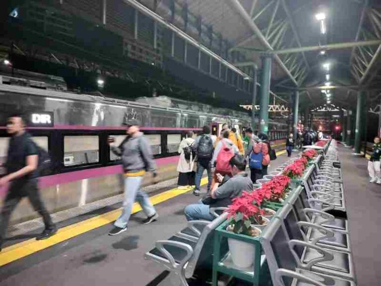 Malam Ini dan Besok, Direct Train Jakarta-Yogyakarta Siap Layani Anda dengan Diskon 25 Persen