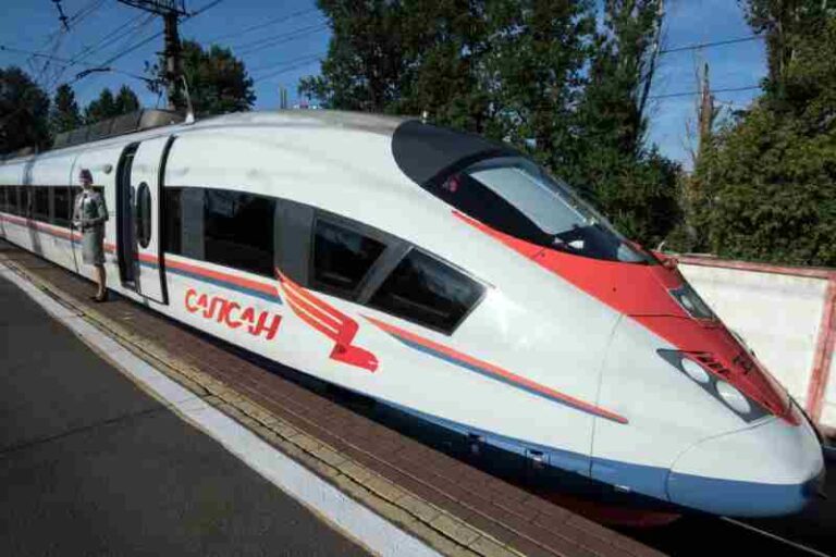 Mengenal Sapsan – ‘Nasib’ Kereta Cepat Rusia Produksi Siemens Jerman