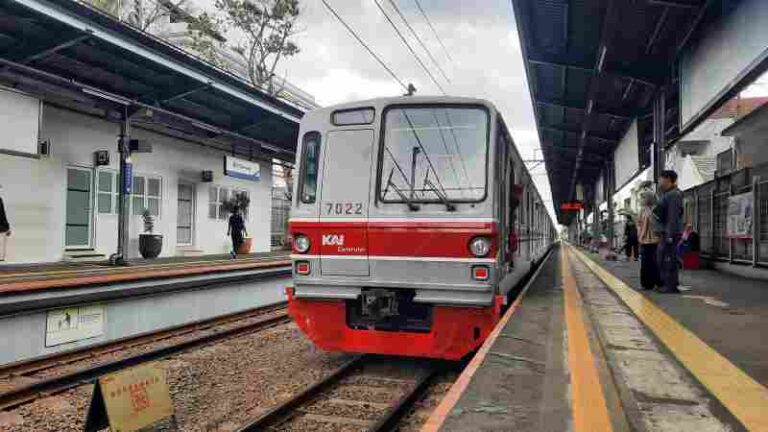 Nganggur Sebulan, KRL Ini Jadi Bahan Uji Coba Ruang Bebas di Jalur Bogor