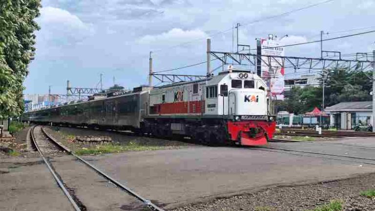 Ada Bau Tak Sedap di Kereta Api Saat Pengereman? Ini Penjelasannya
