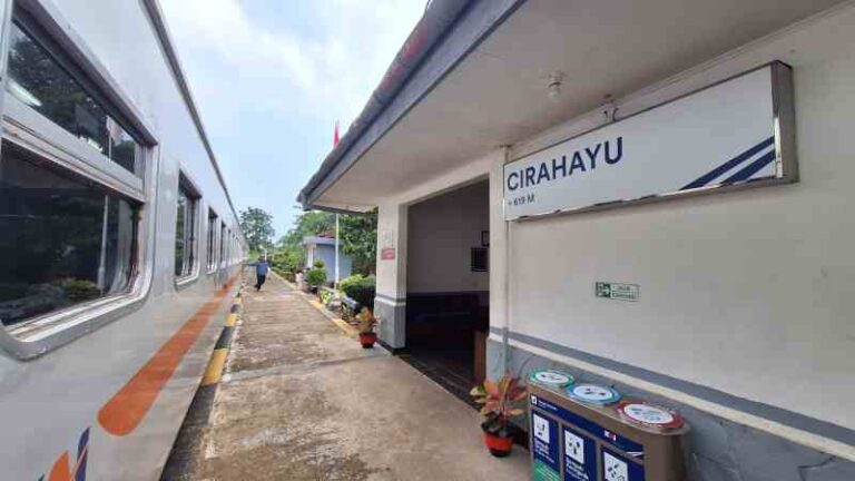 Cirahayu: Jalur Manuver Kereta Api Hingga Stasiun Paling Terpencil di Kabupaten Tasikmalaya