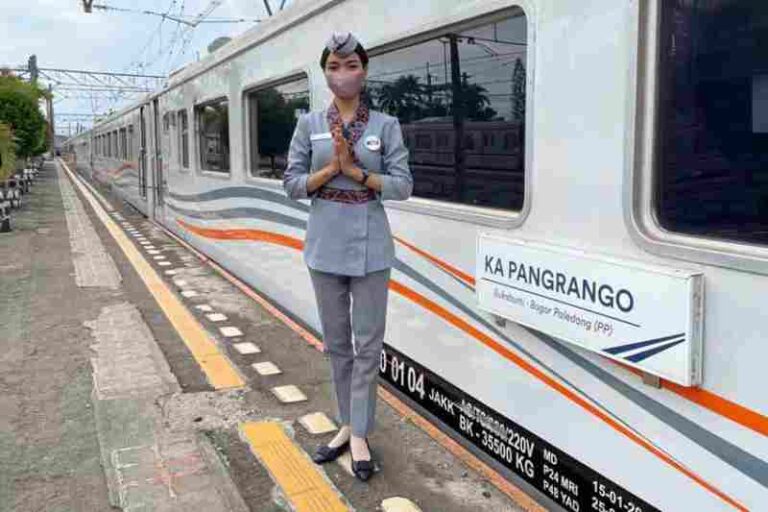 Hiling Murah Meriah Sambil Menikmati Jalur KA yang Bersejarah