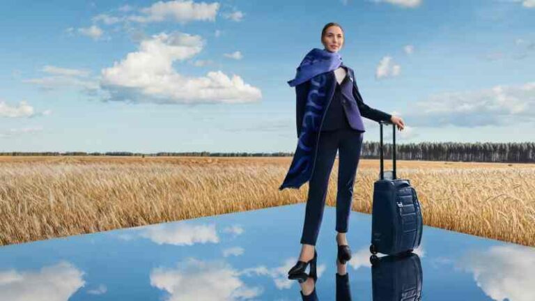 SAS Luncurkan Seragam Baru untuk Awak Kabin, Ambil Inspirasi dari Christian Dior dan Calvin Klein