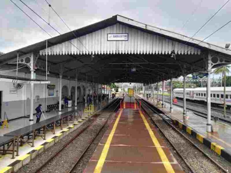 Stasiun Rangkasbitung – Saksi Bisu Kedatangan KLB Istimewa Presiden Soekarno