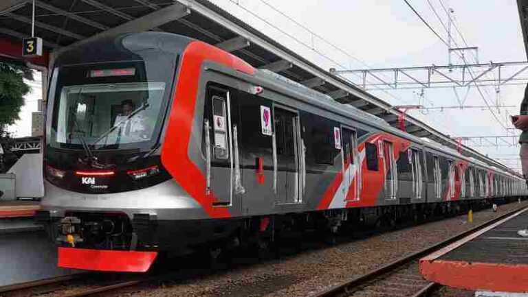 Dua ‘Bocil’ Menjadi Pelaku Pelemparan Batu ke KRL, Apa Sanksinya?