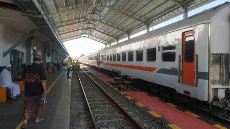 Imbauan KAI: Mulai 25 Maret Perjalanan KA Lokal Merak Hanya Sampai Stasiun Cilegon