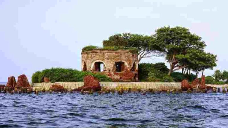Pulau Onrust – Saksi Bisu Sejarah Maritim Jakarta