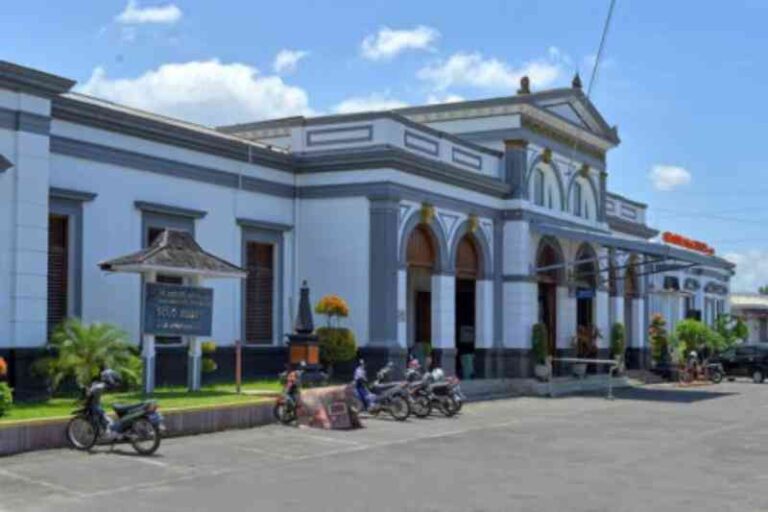 Ini Dia Alasan Kenapa Singkatan Stasiun Solo Jebres Adalah “SK” Bukan “SJ”