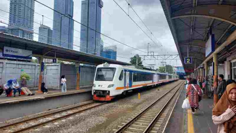 Stasiun Karet Kok Belum Ditutup? Ternyata Ini Alasannya
