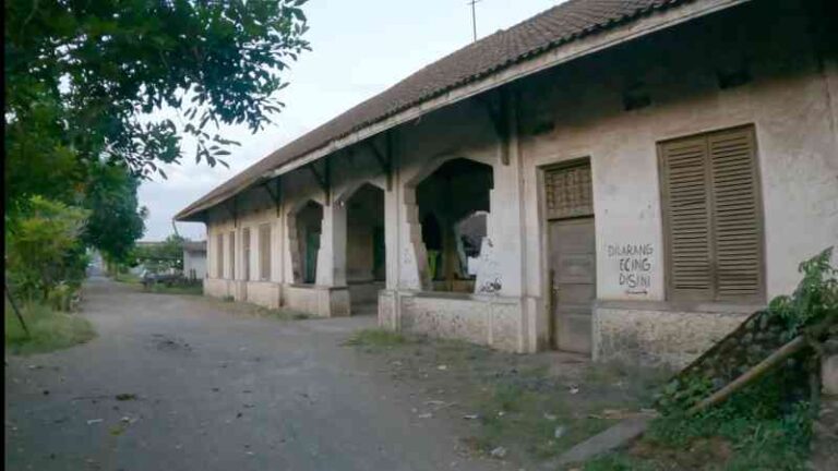 Stasiun Balung, Berawal dari Akses Naik Turun Penumpang Hingga Beralih Jadi Lapak Pedagang Sepeda