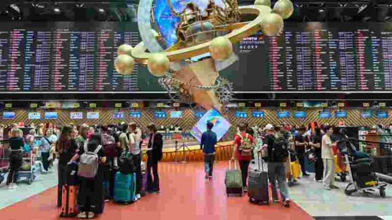 Bandara-bandara di Rusia Mulai Dilengkapi Sistem Keamanan Berbasis Kecerdasan Buatan