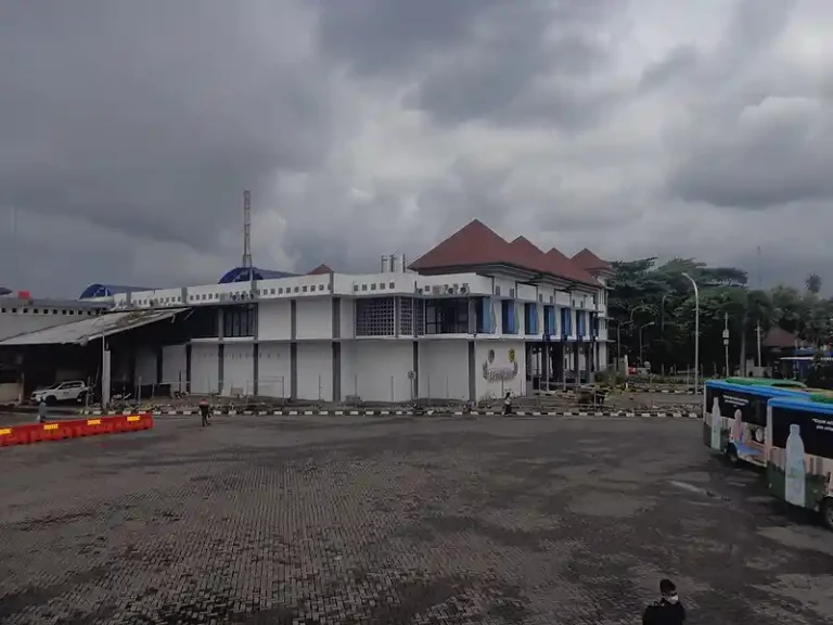 Punya Parkir Khusus Bus Pariwisata, Terminal Giwangan Jadi yang Terbesar di Yogyakarta