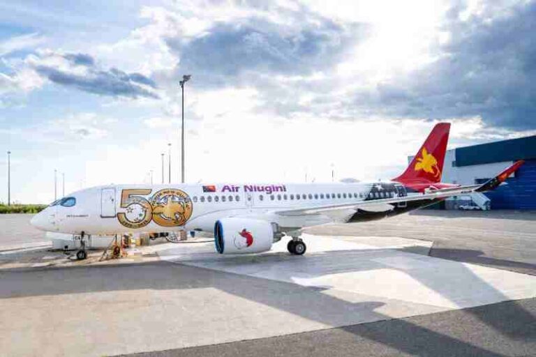 Dengan Livery “50 Tahun Kemerdekaan Papua Nugini”, Air Niugini Terima Airbus A220 Pertamanya