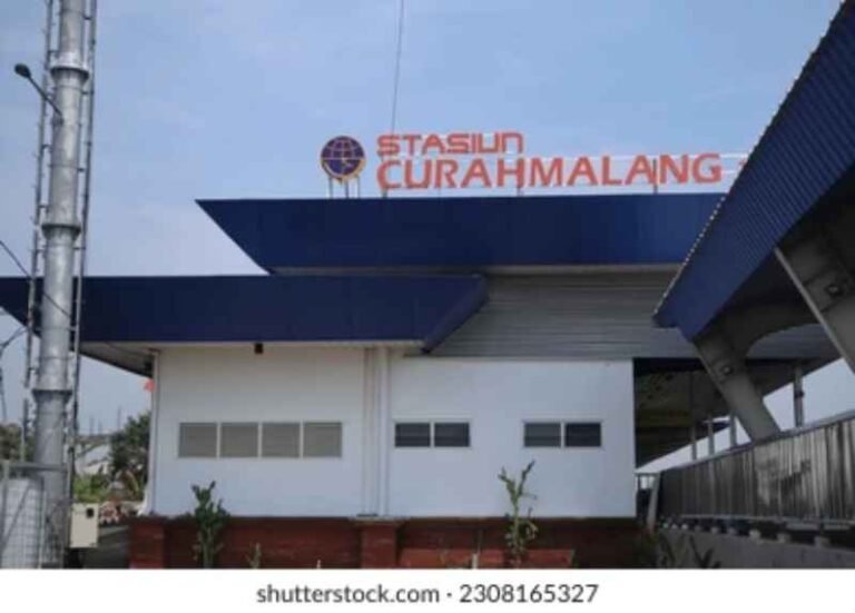 Bukan di Kota Malang? Menguak Sejarah Stasiun Curahmalang dan Hubungannya dengan Stasiun Malang