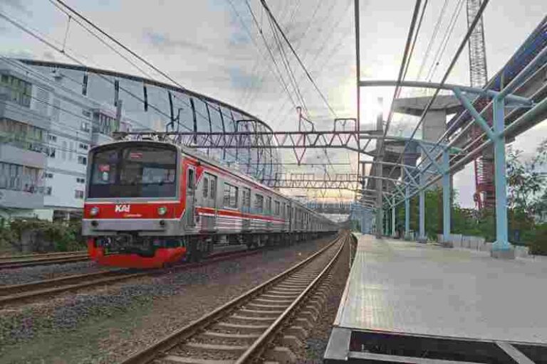Gubernur DKI Targetkan Stasiun JIS Beroperasi Akhir Tahun 2025