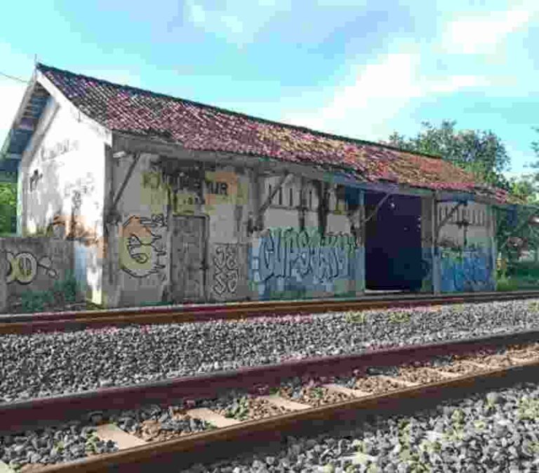 Masih Berdiri Kokoh, Dahulu Halte Kalimenur dapet Predikat Julukan Nama Unik