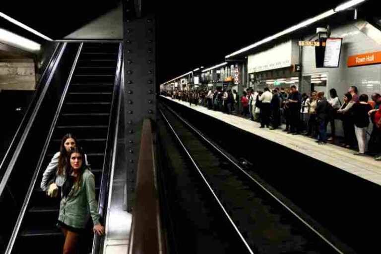 Mengenal Stasiun Town Hall: Mahakarya Arsitektur ‘Double Deck’ Bawah Tanah di Jantung Sydney