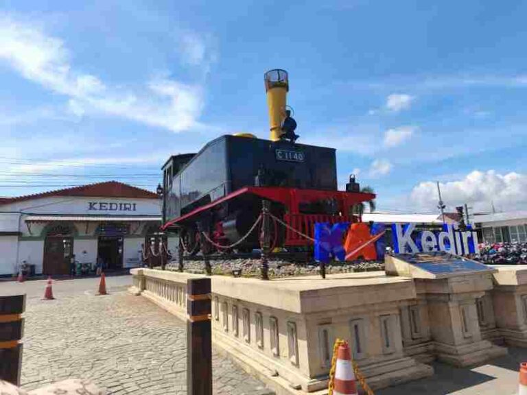 Yuk Jelajahi Stasiun di Kabupaten Kediri, Ada yang Hanya Persilangan Saja