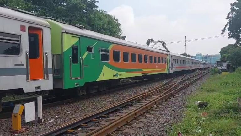 Rangkaian Kelas Bisnis Dikirim ke Balai Yasa Tegal, Persiapan untuk Kembali Dimodifikasi