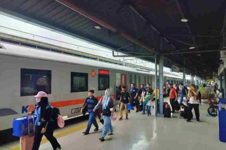 Ini Alasan Penumpang Naik Kereta Ekonomi Jadi Pilihan Utama saat Mudik Lebaran 2026