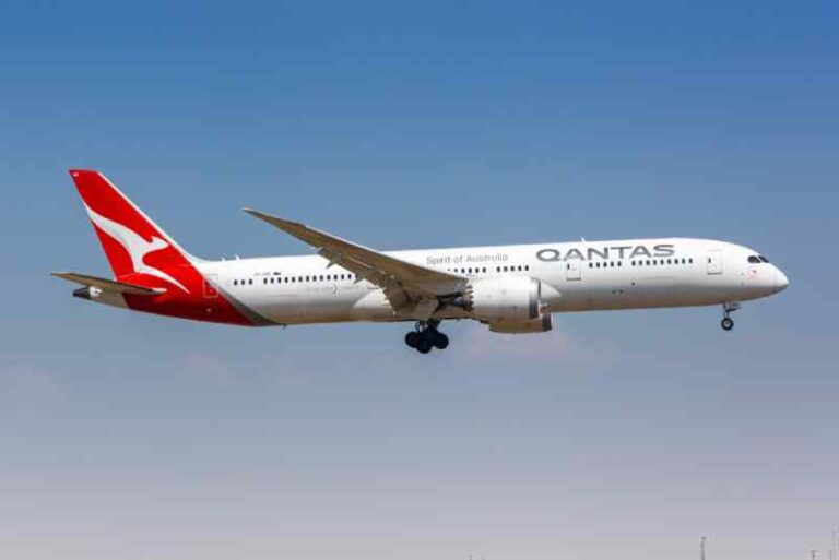 Imbas Krisis Timur Tengah, Qantas Resmi Batalkan Penerbangan Non-Stop Perth-London