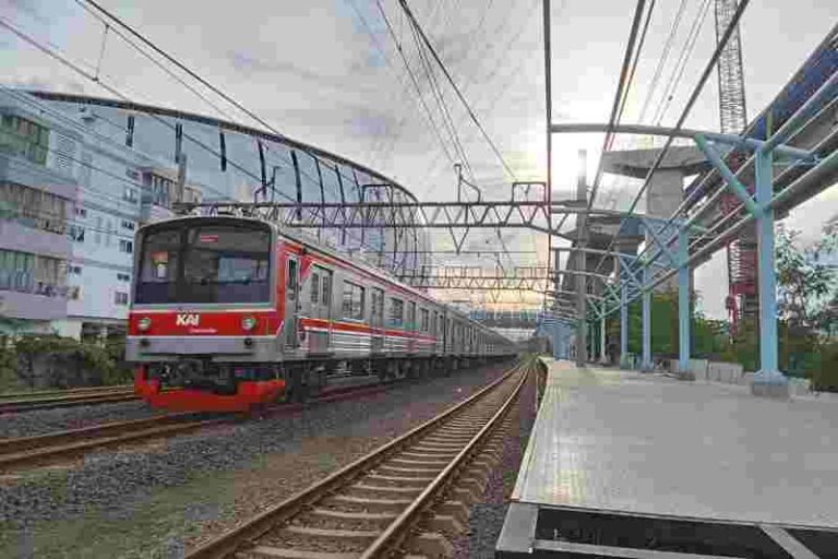 Dua Bulan Lagi Stasiun JIS Bakal Beroperasi, Fasilitasnya Apa Saja?
