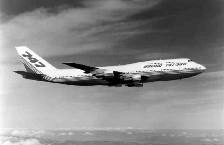 Hari Ini dalam Sejarah: Mengenang Penerbangan Perdana Boeing 747-400, Sang Penakluk Jarak Jauh