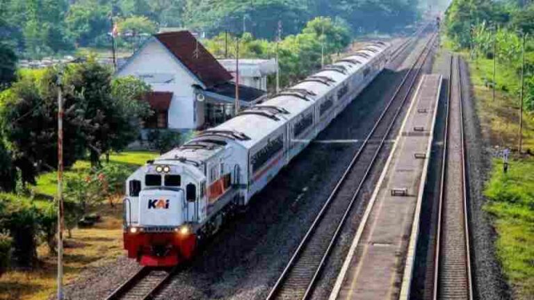 Terlihat Peningkatan, KA Blora Jaya Kini Makin Digemari Masyarakat Jawa Tengah