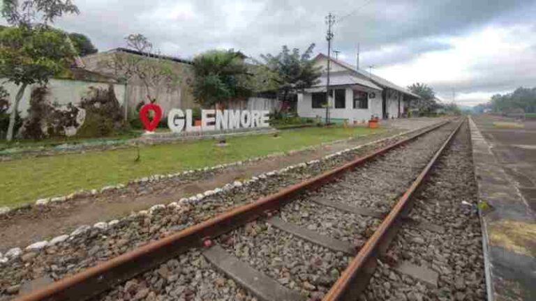Naik KA Pandanwangi? Jangan Lupa Turun di Stasiun Glenmore dan Nikmati  Wisata Alamnya yang Sejuk