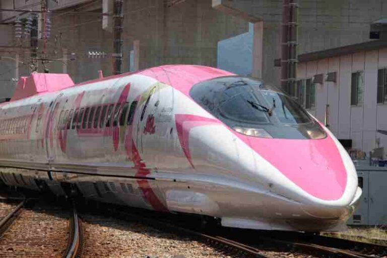 Sayonara! Kereta Cepat Shinkansen Hello Kitty Resmi Pensiun Setelah 8 Tahun Mengular