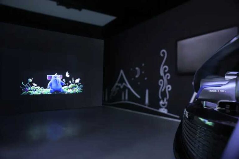 Bisa Buat Nobar dan Cegah Kecelakaan Lalu Lintas: Mengupas Teknologi Lampu Pintar Full-Color Huawei xPixel